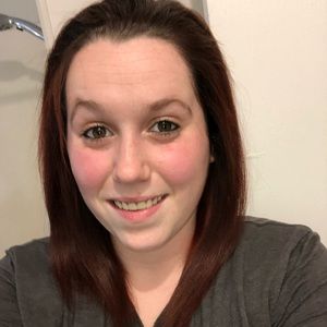 Meet your Posher, Abbie